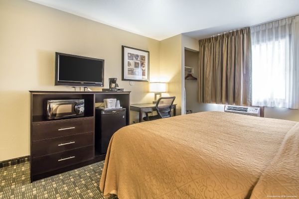 Quality Inn and Suites Decorah